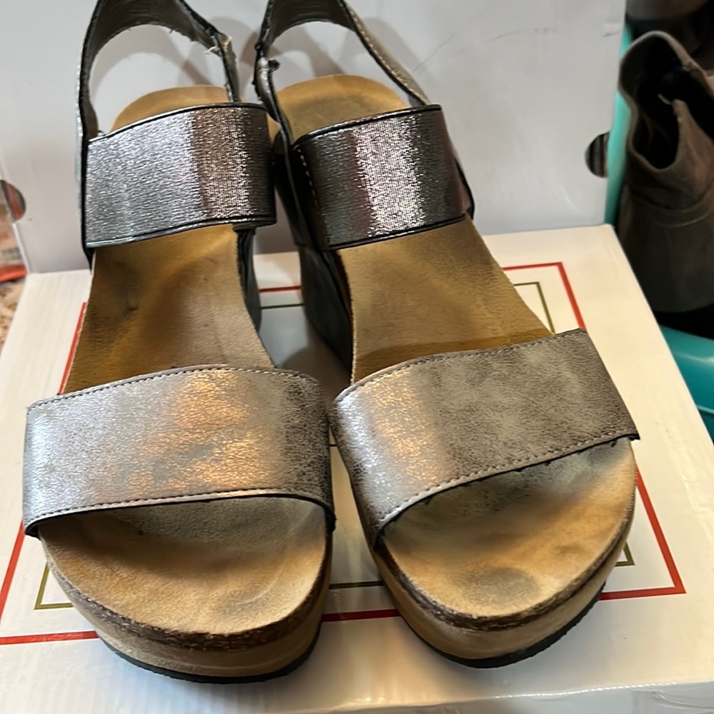 Wedges size 8.5
